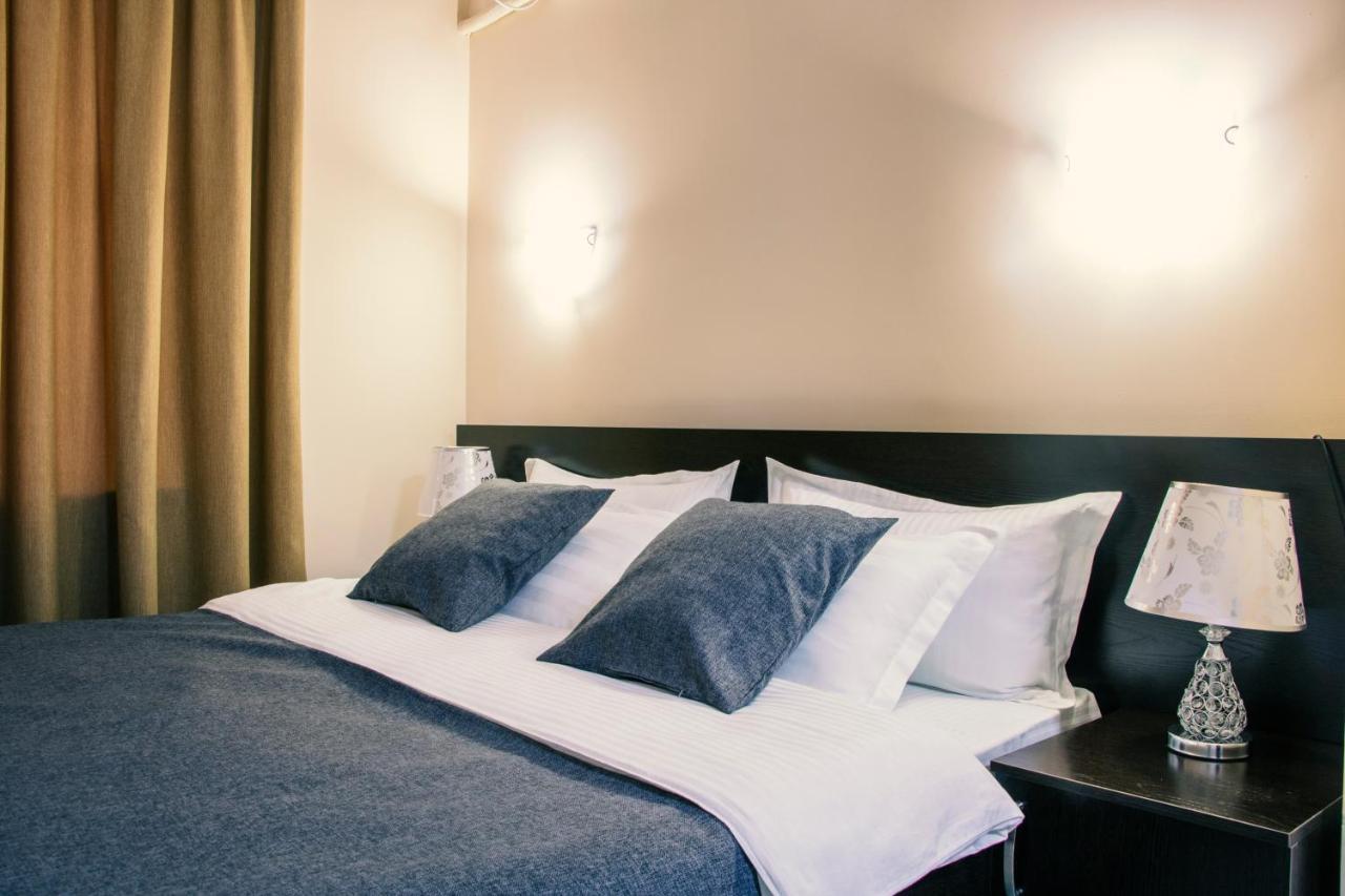 Alplaza Hotel Ustʼ-Kamenogorsk Esterno foto